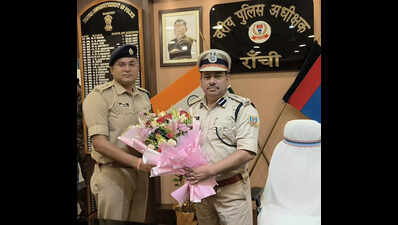 State govt reshuffles IPS cadre: 30 officers transferred | Ranchi News
